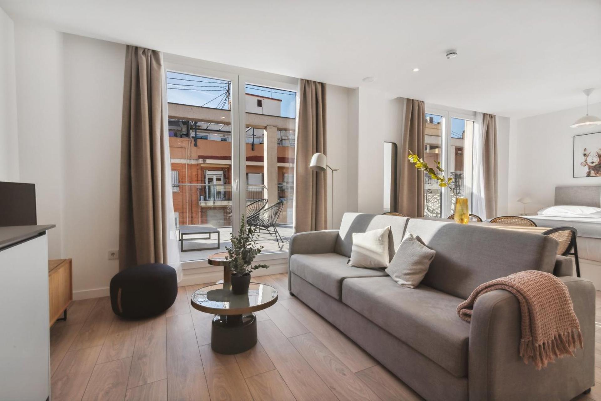 Limehome Valencia Carrer Del Pare Palau I Quer Zewnętrze zdjęcie