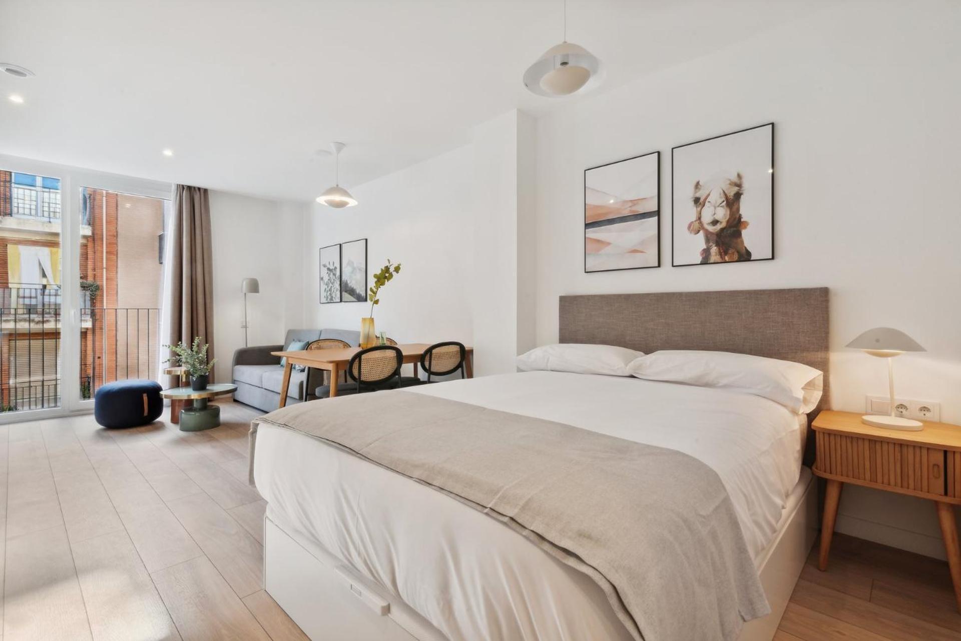 Limehome Valencia Carrer Del Pare Palau I Quer Zewnętrze zdjęcie
