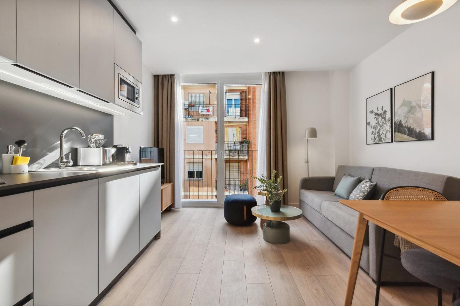 Limehome Valencia Carrer Del Pare Palau I Quer Zewnętrze zdjęcie