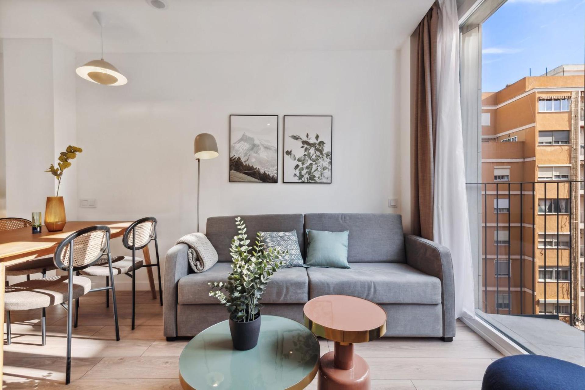Limehome Valencia Carrer Del Pare Palau I Quer Zewnętrze zdjęcie