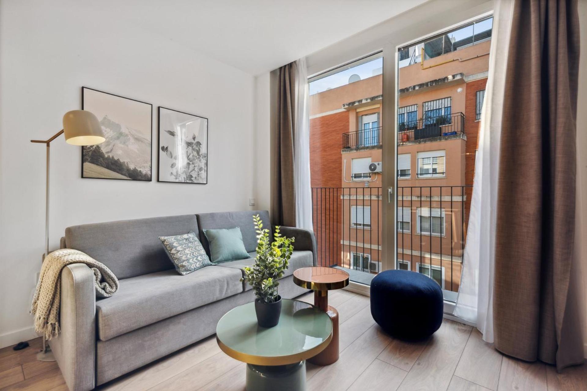 Limehome Valencia Carrer Del Pare Palau I Quer Zewnętrze zdjęcie