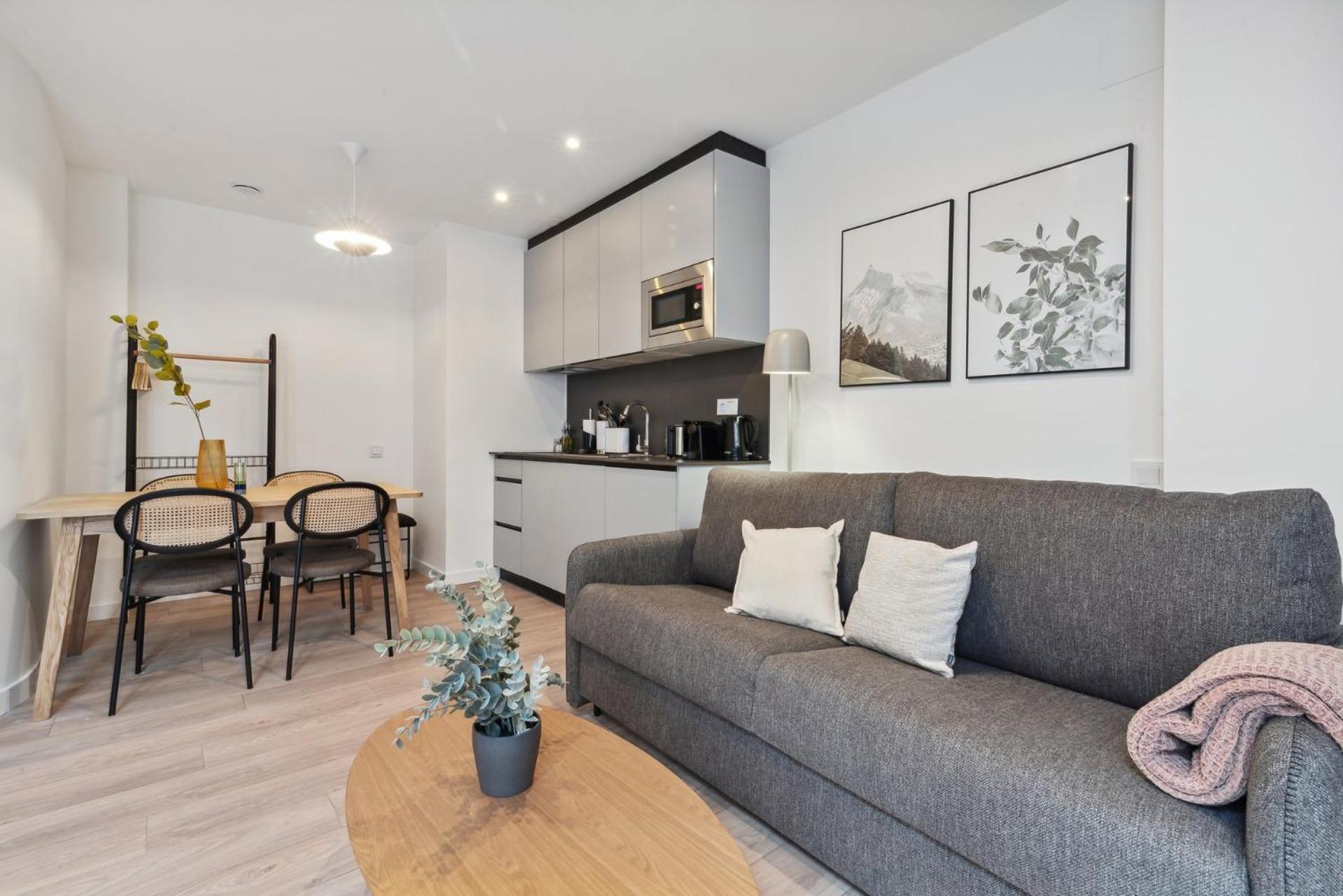 Limehome Valencia Carrer Del Pare Palau I Quer Zewnętrze zdjęcie