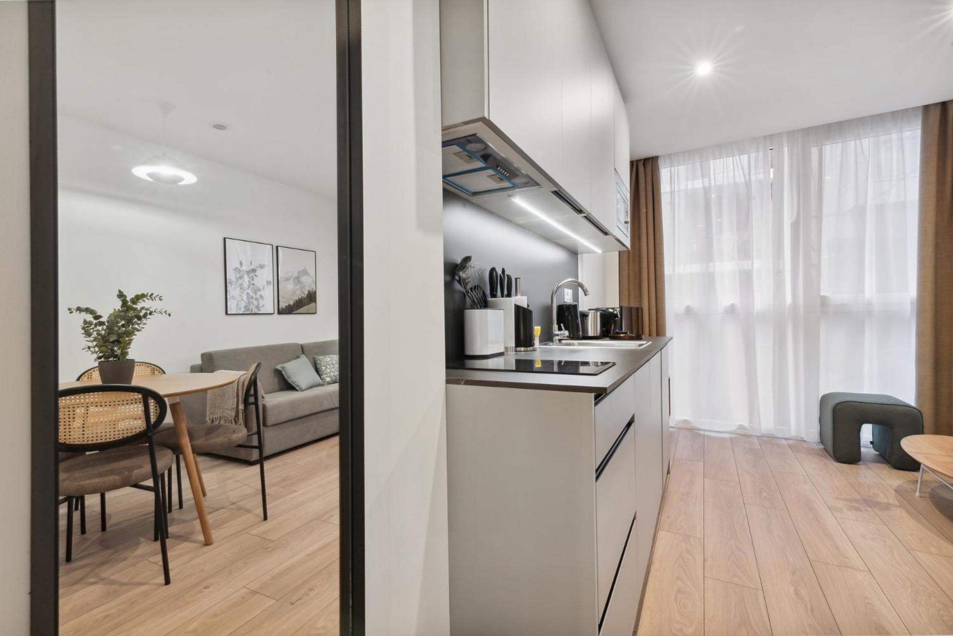 Limehome Valencia Carrer Del Pare Palau I Quer Pokój zdjęcie
