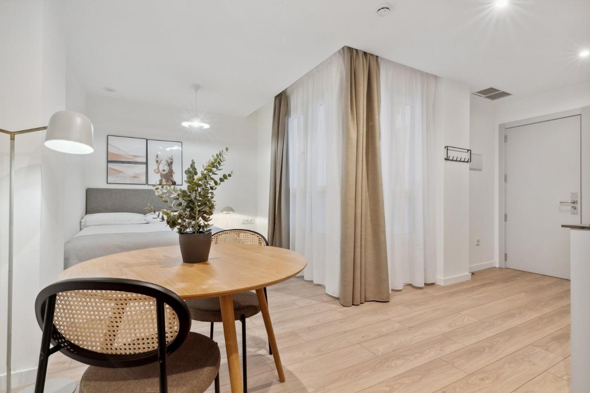 Limehome Valencia Carrer Del Pare Palau I Quer Pokój zdjęcie